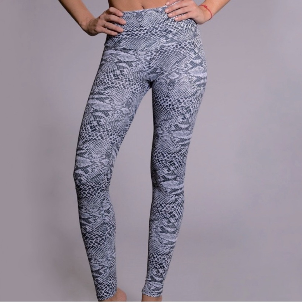 Onzie Hot Yoga Mid Rise Legging in Reptile Snake Python Print